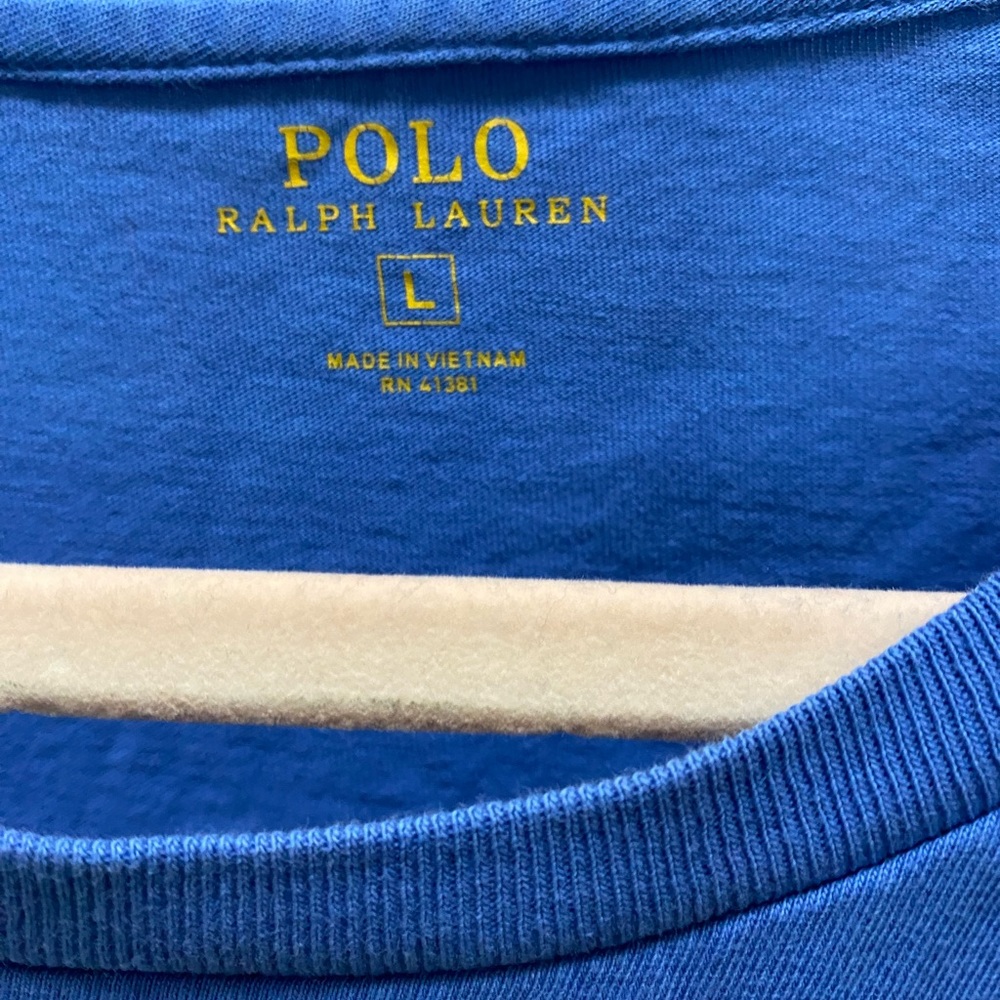 Ladies tee - Picture 3 of 3